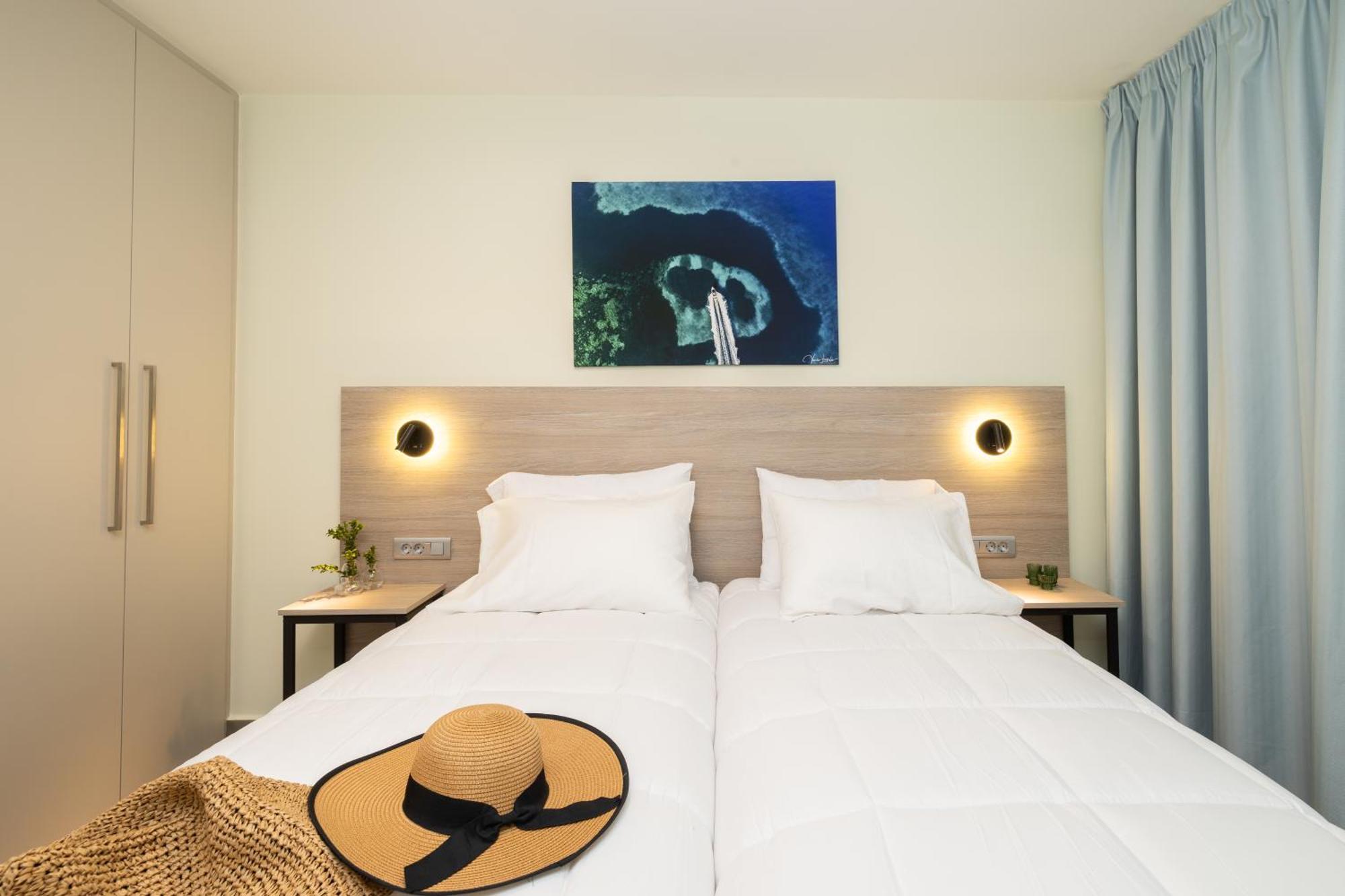Am Suites Kefalonia アルゴストリオン エクステリア 写真