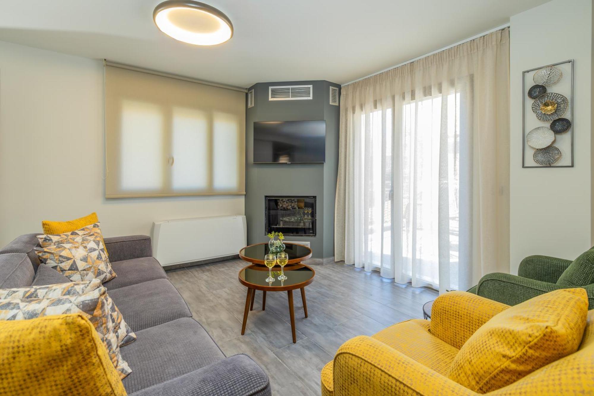 Am Suites Kefalonia アルゴストリオン エクステリア 写真